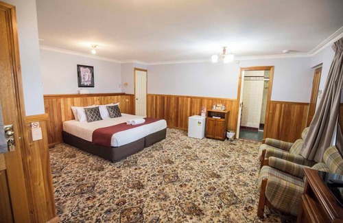 Merimbula House | Robyns Nest Boutique Resort