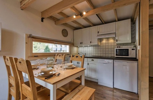 Argentiere Apartment | Roca - Duplex 5pax 2CH | 5mn Grands Montets | Parking