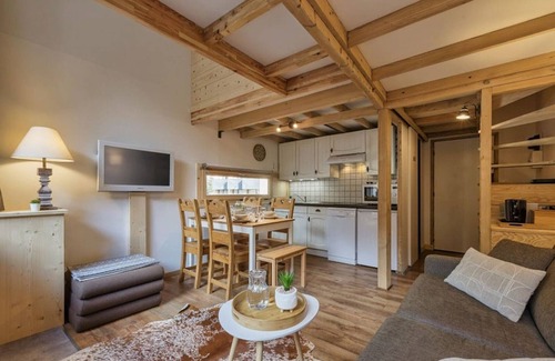 Argentiere Apartment | Roca - Duplex 5pax 2CH | 5mn Grands Montets | Parking