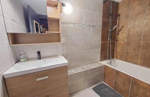 Agen Apartment | Rochambeau - T2 - Hyper Centre - CLIM