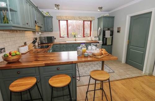 Shepley Cottage | Roche House