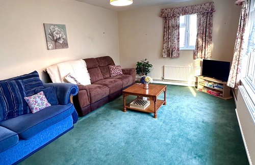 Rochester Villa | Rochester Castle and Cathedral, 3 Bedroom House in the Centre of Rochester