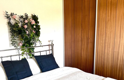 Rochester Villa | Rochester Castle and Cathedral, 3 Bedroom House in the Centre of Rochester
