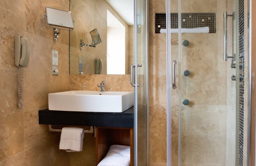 Douglas Hotel | Rochestown Park Hotel