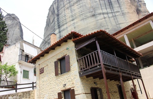 Kalambaka House | Rock and Stone - Stone mansion under the rock- 2BD