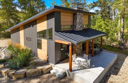 Red Lodge House | Rock Creek Retreat Creekside Cabin Near Red Lodge
