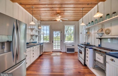 Reedville House | Rock Hall on the water