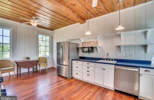 Reedville House | Rock Hall on the water