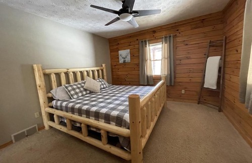 Laurelville House | Rock House Cabins in Hocking Hills, Oh