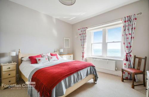 Kingsand House | Rock House