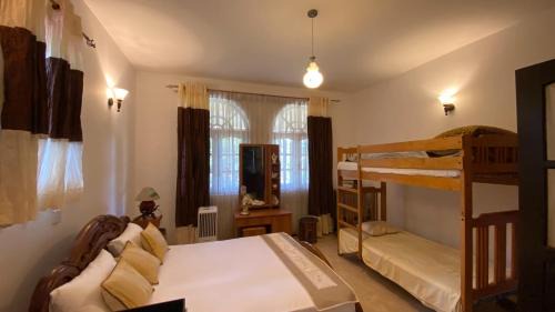 Katugastota House | Rock House Villa