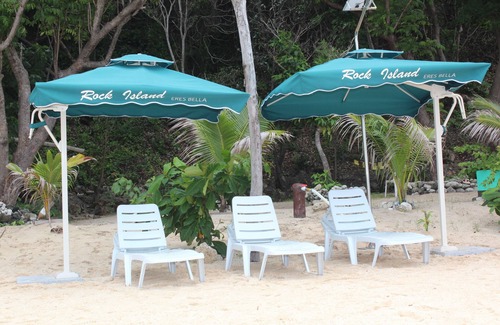 Coron House | Rock Island Eres Bella