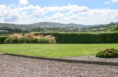 Ardnatrush Cottage | ROCK LAWN COTTAGE, pet friendly in Kealkill, County Cork