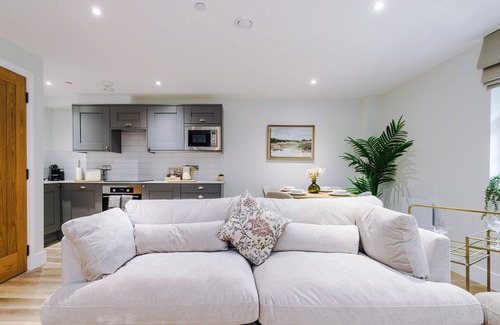 Stoney Middleton Apartment | Rock Mill | The Penthouse Suite