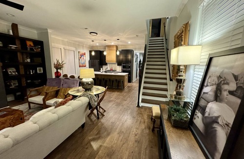 Hadley - Washington House | ROCK NASHVILLE. New home is less than 3 miles to Broadway, 2 miles to Mid Town.