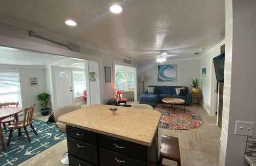 Rock Ridge House | Rock Ridge I. Private and close to everything.
