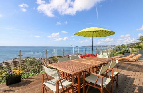 Seaton House | Rock Rose