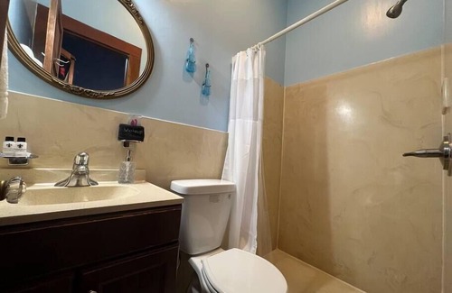 French Quarter House | Rock the Night Away in Historic Guest House