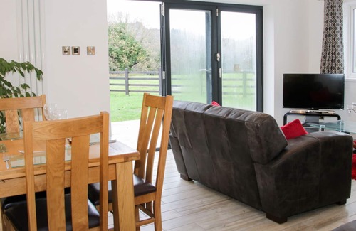 Llanymynech Cottage | ROCK VIEW COTTAGE, pet friendly in Llanymynech