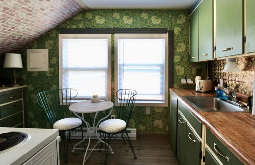 Rockaway Beach Apartment | Rockaway Artist's Retreat at the Beach!n30-Day Minimum/Discounts!