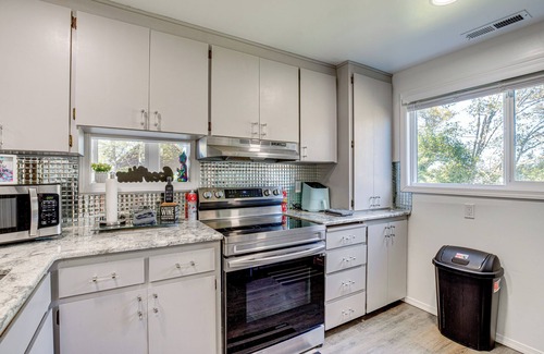 Rockaway Beach Cottage | Rockaway Beach House - Walk to Ocean!