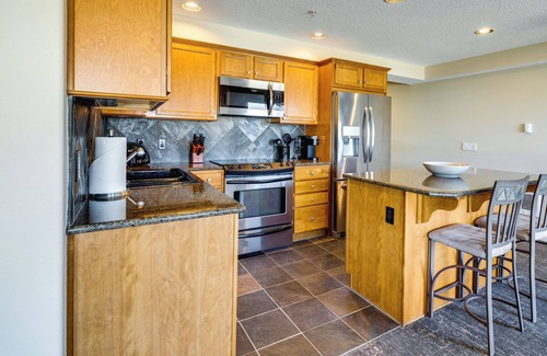 Rockaway Beach Condo | Rockaway Beach Vacation Rental Near Beach Access!