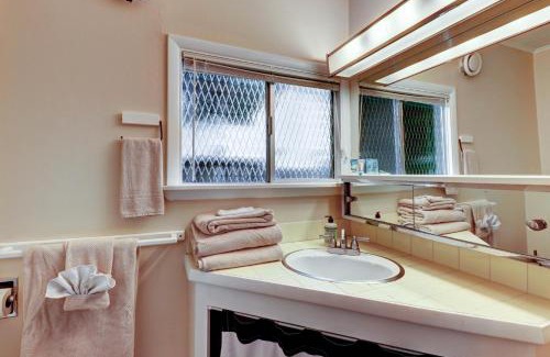 Bainbridge Island House | Rockaway Retreat