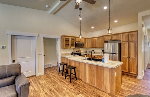 Rockerville Condo | Rockerville Gold Town Lodging #14-"Gold Rush Charm Meets Modern Comfort – Stay in Style!"