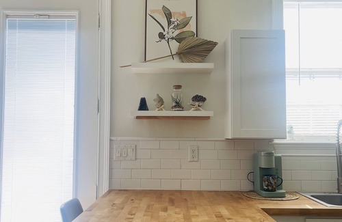 Titusville Apartment | Rocket City Retreat Studio Titusville Private Parking Spacex Launch Pet friendly