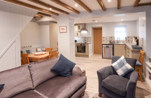 Staithes Cottage | ROCKFISH COTTAGE, family friendly, with open fire in Staithes