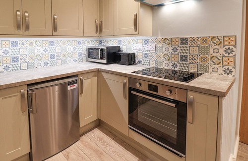 Staithes Cottage | ROCKFISH COTTAGE, family friendly, with open fire in Staithes