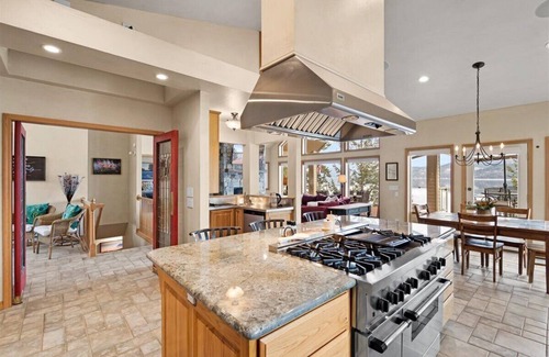 Coeur d'Alene House | Rockford Bay Retreat: Your Private Waterfront Resort