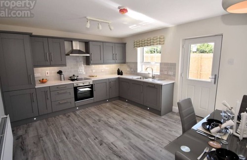 Portrush House | “Rockhaven” West Strand Beach Portrush With Parking - 3 Bedroom+3 Bathroom House