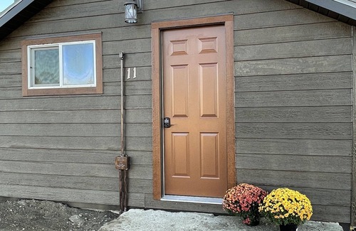 Faulkton Cabin | Rockin' E #11 - cozy, newly remodeled cabin