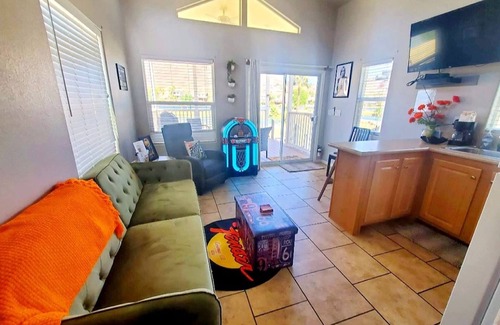 Parker Strip Hotel | Rockin-River House, waterfront!