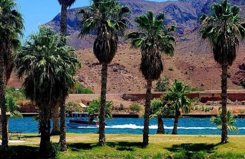 Parker Dam House | Rockin-River House, waterfront!