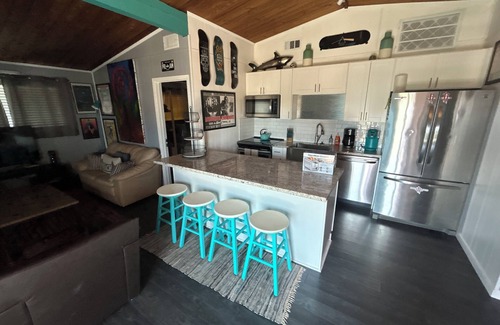 Galveston House | Rockin' Wave Family Beach House-West Beach Galveston- Sleeps 8-10 -Great Reviews