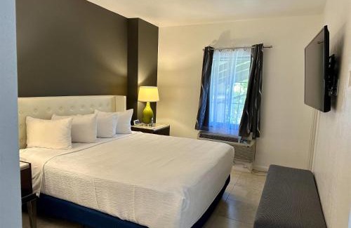 Rocklin Hotel | Rocklin Park Hotel, Trademark Collection by Wyndham