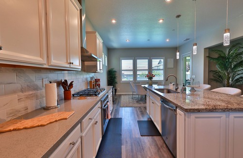 Loomis House | Rocklin Pool Side Luxury Stay - Perfect stay for families