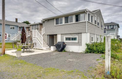 Rockport House | Rockport Cottage with Patio - Steps to Beach!