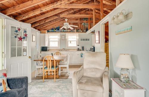 Rockport House | Rockport Cottage with Patio - Steps to Beach!