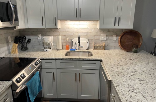 Rockport Condo | Rockport Getaway near ocean, music hall & downtown