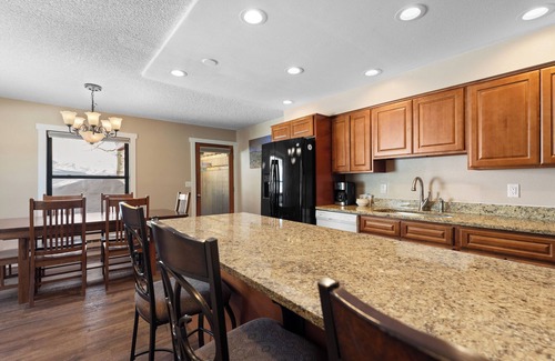 Breckenridge Heights Villa | Rockridge #41