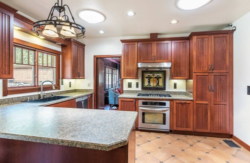 Hacienda House | Rocktop Lodge ~ Riverfront Lodge with private pool, hot tub & great views