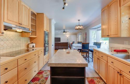 Aspen Hill House | Rockville Home Patio Oasis, Fireplace, Near DC!