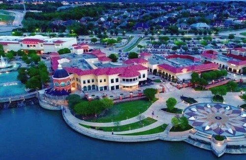 Elmo House | Rockwall Getaway by StayLage