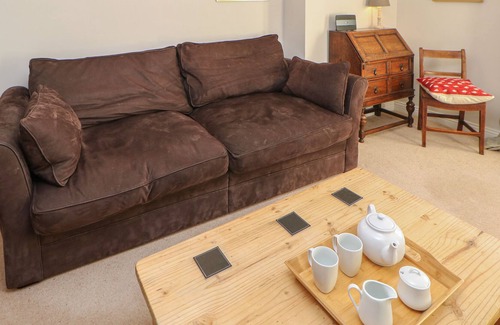 Wearhead Cottage | ROCKWELL HOUSE, family friendly, with open fire in St John's Chapel