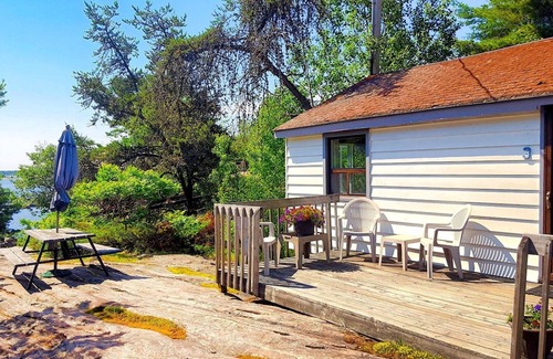Carling Cottage | Rockwood: 2-Bedroom Cottage #3