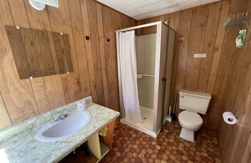 Carling Cottage | Rockwood: 2-Bedroom Cottage #4