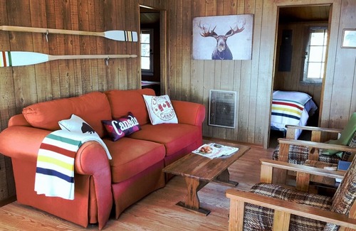 Carling Cottage | Rockwood: 3-Bedroom Cottage #8